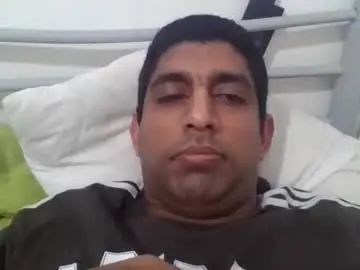 Watch this full clip of Gay sex chat with r77775555