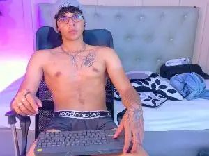 Play the uncensored video titled Gay sex chat with Josseph_spider
