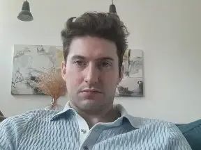 Watch this complete movie named Gay sex chat with harrythewhore