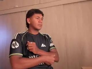 Watch HD movie of Gay sex chat with matias-d4v7