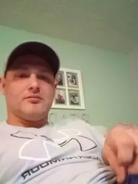 Watch this HD video of Gay sex chat with Muffdiver_906