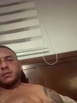 Enjoy watching this complete movie of Gay sex chat with Elkiry