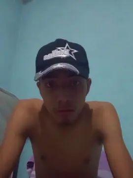 Play this uncensored scene called Gay sex chat with Eliuth_Alan