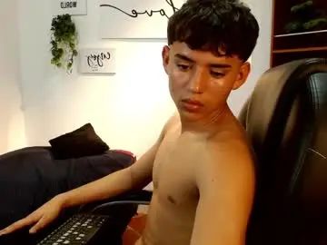 Stream the uncut video named Gay sex chat with ryan_grayx