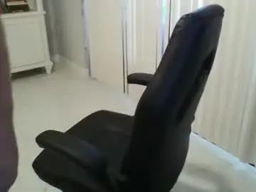 View this hardcore movie of Gay sex chat with bubblebr0
