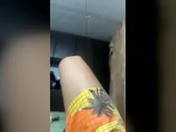 Stream the full scene called Gay sex chat with om810794