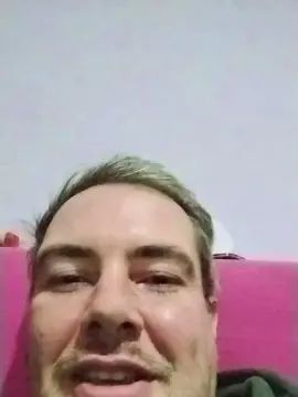 View the complete video titled Gay sex chat with Deusadoraio
