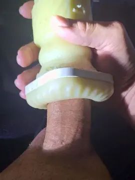 View uncut video named Gay sex chat with JustinPounds
