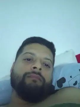 Watch this complete scene of Gay sex chat with pauloRjunior