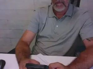 Stream this complete movie titled Gay sex chat with Ricardo_USA