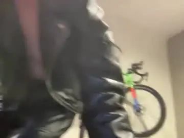 Enjoy watching the uncut video of Gay sex chat with lucasbaglein