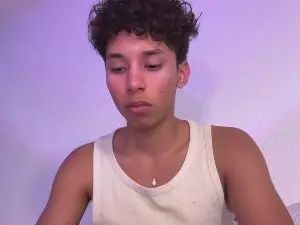 Stream hardcore video titled Gay sex chat with xeanpieree