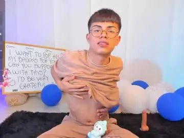View this HD video called Gay sex chat with asher_you