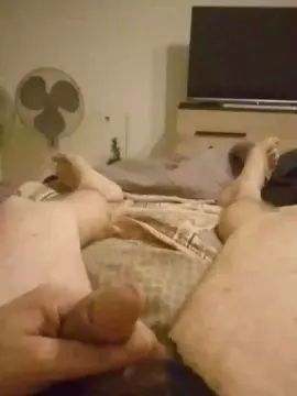 Play this complete clip called Gay sex chat with fefe1981