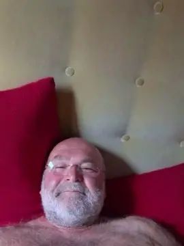 Play complete scene named Gay sex chat with GrosserBengel1