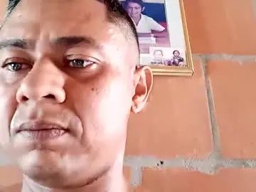 Play the full scene called Gay sex chat with vlacho7