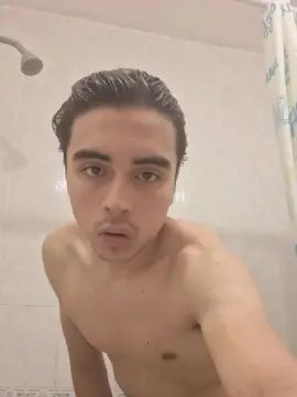 Stream HD video named Gay sex chat with tomasjohn