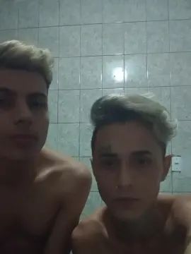 Watch the complete video named Gay sex chat with gabrielsurf_01