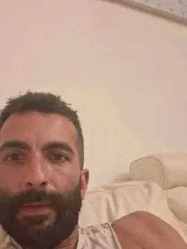 Watch the uncut video of Gay sex chat with Alessio90italy