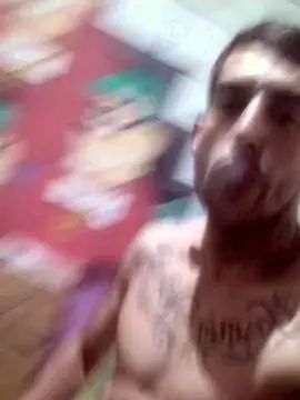 Play the complete movie titled Gay sex chat with SmokTiose