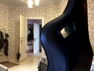 Enjoy watching this complete video of Gay sex chat with crazyskinnyyy