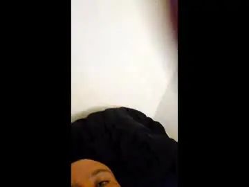View complete movie of Gay sex chat with bigdaddydick255477
