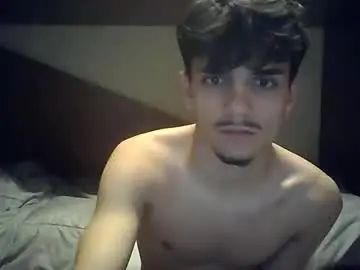 View complete clip of Gay sex chat with migueltomas34