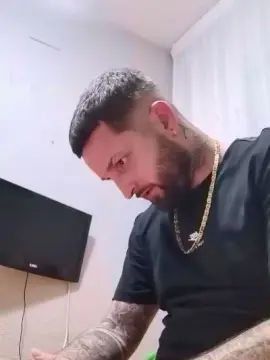 View the full video of Gay sex chat with rubiorubiorubi1