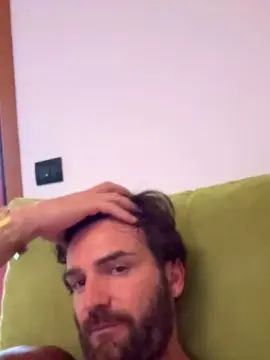 View HD scene of Gay sex chat with Danielhurus