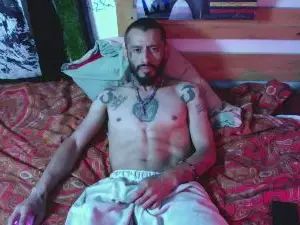Stream the full clip named Gay sex chat with piratitamorgan