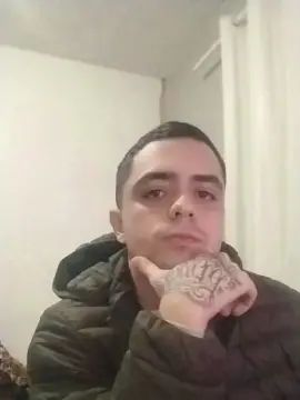 Play this complete video named Gay sex chat with Artistadacasa