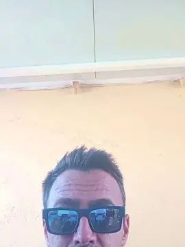 Play this HD movie titled Gay sex chat with Javi4000