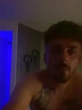 View uncut clip named Gay sex chat with StrevZz95