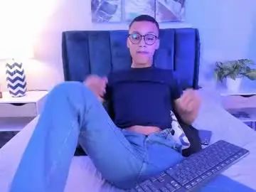 Watch hardcore video of Gay sex chat with caio_valerio