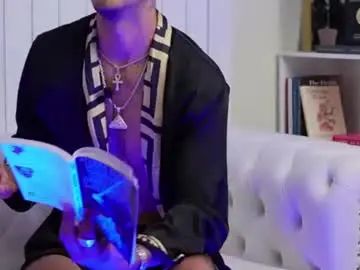 Watch complete clip named Gay sex chat with iamthexperience