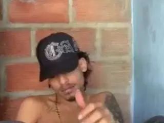 Watch the complete video of Gay sex chat with serialorchard