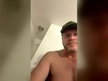 Play the uncensored scene titled Gay sex chat with rosstsakas