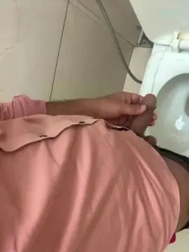 Watch the complete clip of Gay sex chat with Yourbaddie1999