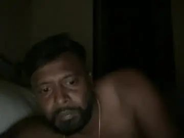 Stream uncut video titled Gay sex chat with chalinda396736