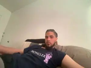 Play this full movie titled Gay sex chat with Kash22