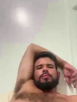 Watch the complete movie called Gay sex chat with Elias21