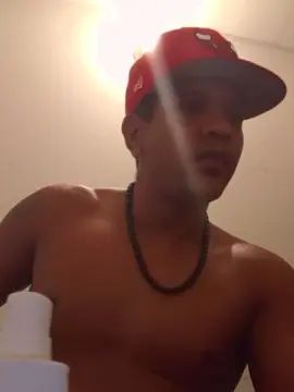 Watch complete video titled Gay sex chat with Hotdickdeliciou
