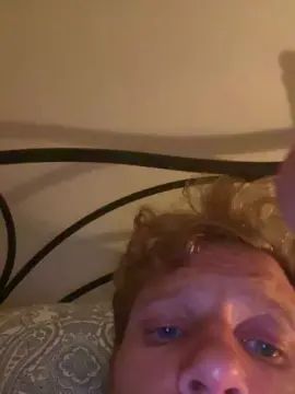 Stream the complete scene of Gay sex chat with tiago4320