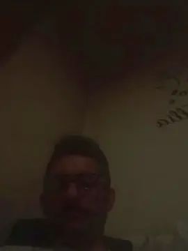 Play complete scene of Gay sex chat with Oscadek