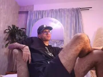 Play full clip called Gay sex chat with damiann_cruz