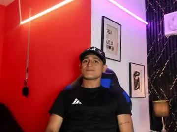 Play this full clip of Gay sex chat with iron_king7
