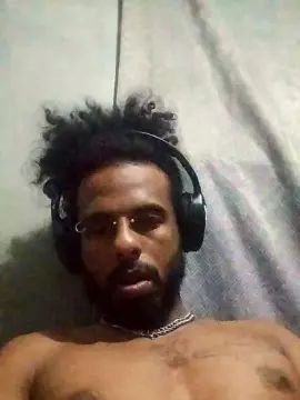 Stream uncut movie of Gay sex chat with Oreosmilkshakes