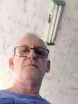 Play uncensored movie of Gay sex chat with edumarcolino4