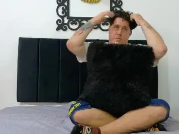 Stream the hardcore movie called Gay sex chat with pinkqueen23