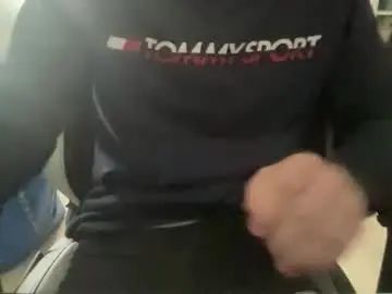 Play full movie titled Gay sex chat with dgl1999